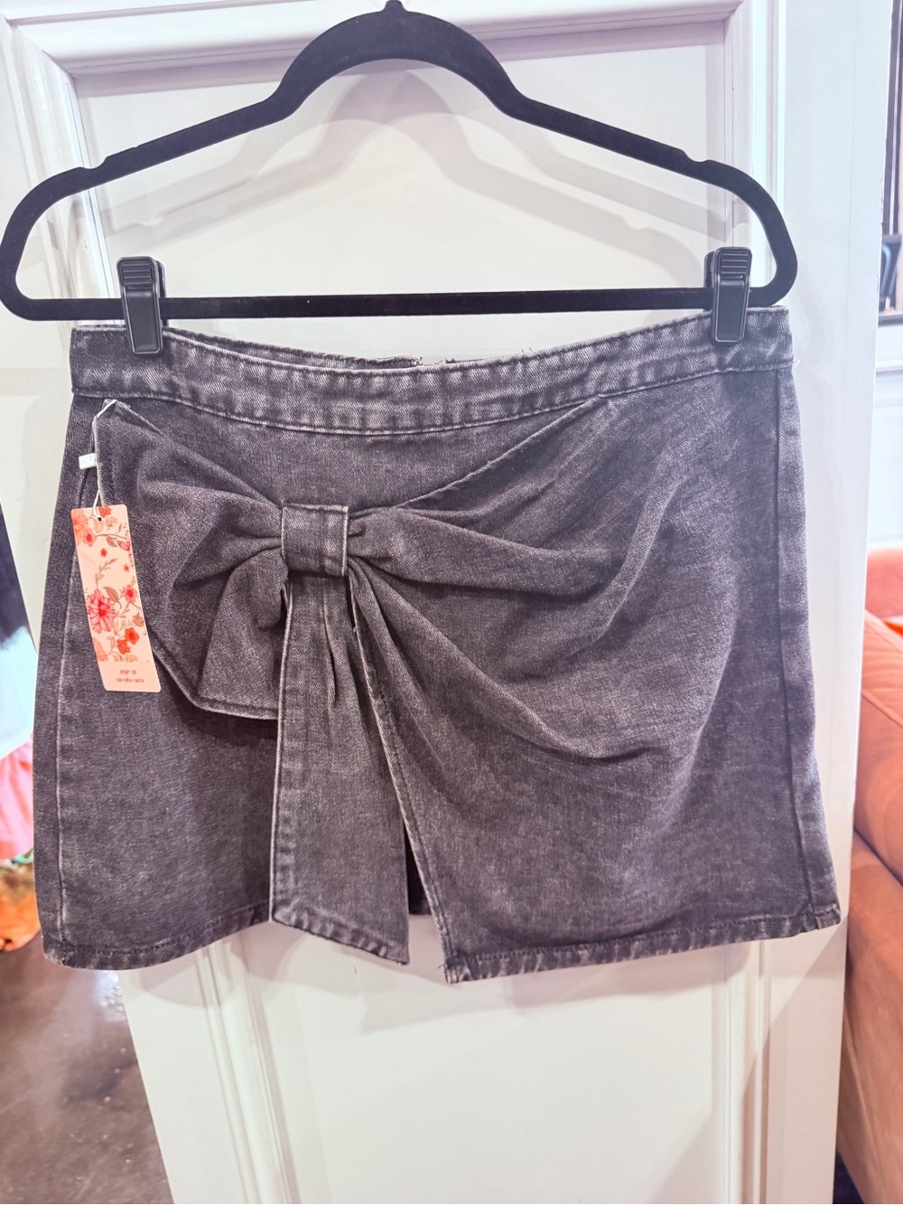 SHEIN Washed Black Denim Bow Front Skort